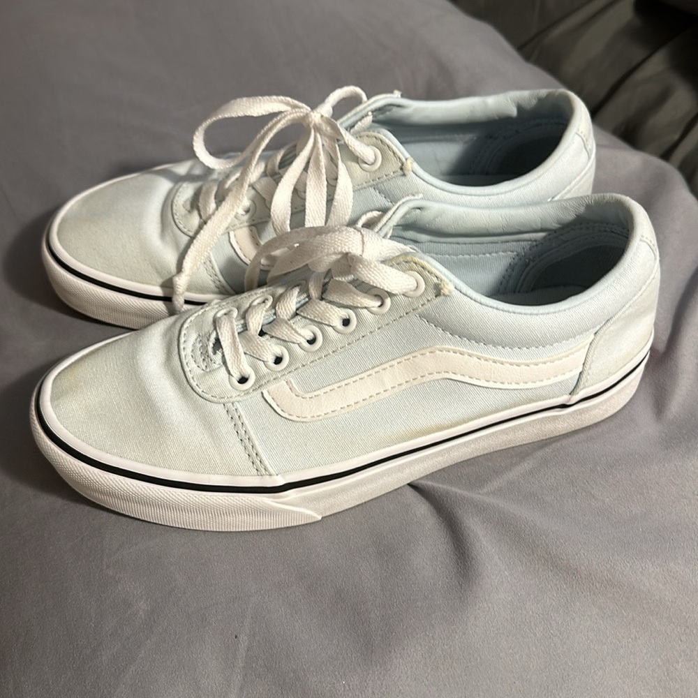 Vans - Picture 4 of 5